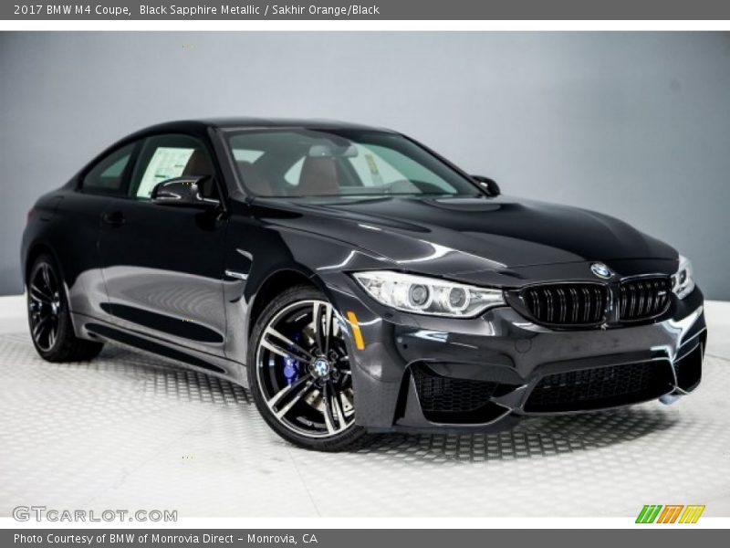 Front 3/4 View of 2017 M4 Coupe