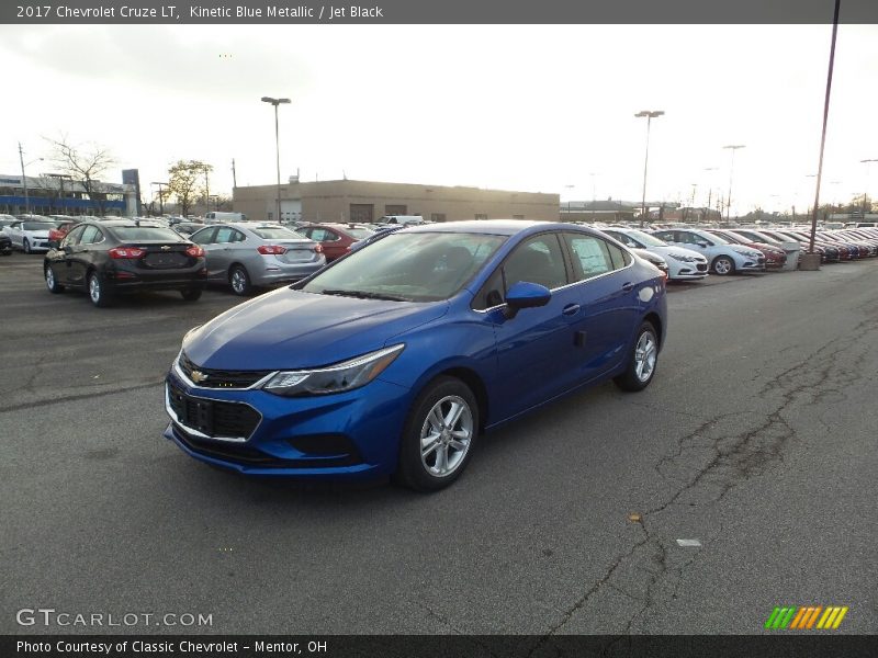 Kinetic Blue Metallic / Jet Black 2017 Chevrolet Cruze LT