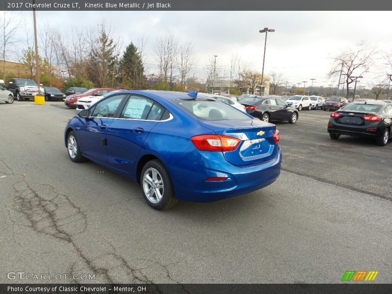 Kinetic Blue Metallic / Jet Black 2017 Chevrolet Cruze LT