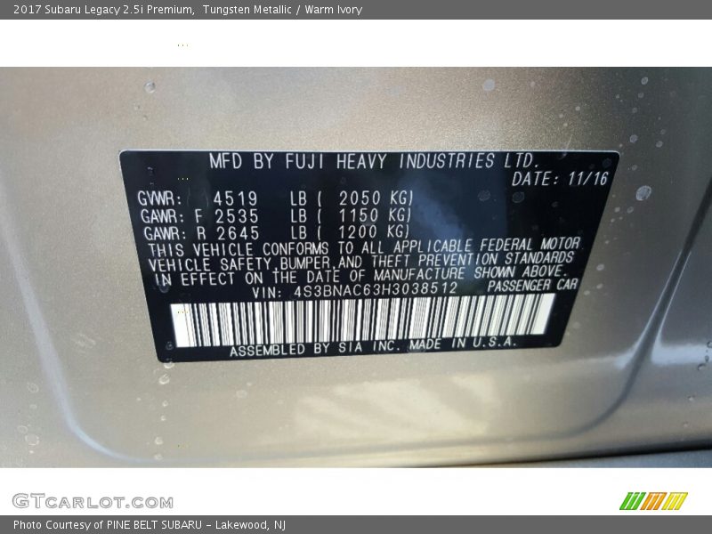 Tungsten Metallic / Warm Ivory 2017 Subaru Legacy 2.5i Premium