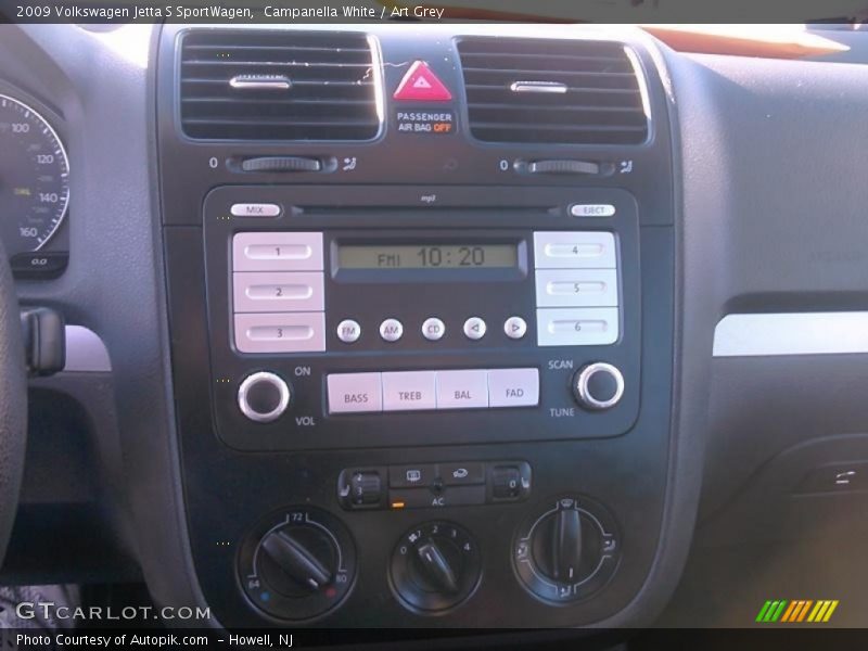 Campanella White / Art Grey 2009 Volkswagen Jetta S SportWagen