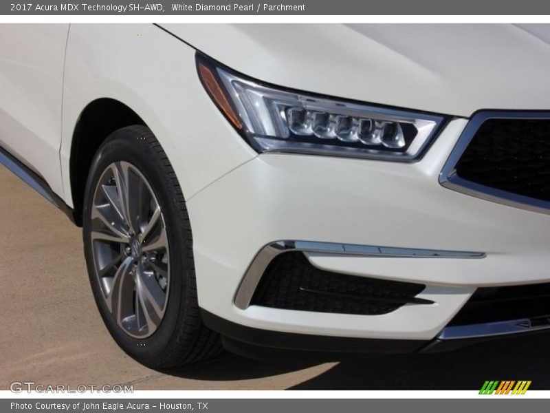 White Diamond Pearl / Parchment 2017 Acura MDX Technology SH-AWD