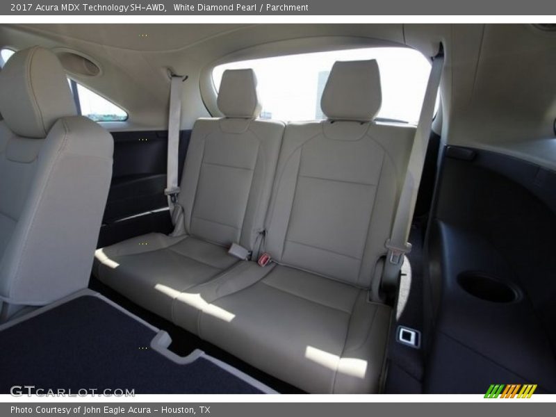 White Diamond Pearl / Parchment 2017 Acura MDX Technology SH-AWD