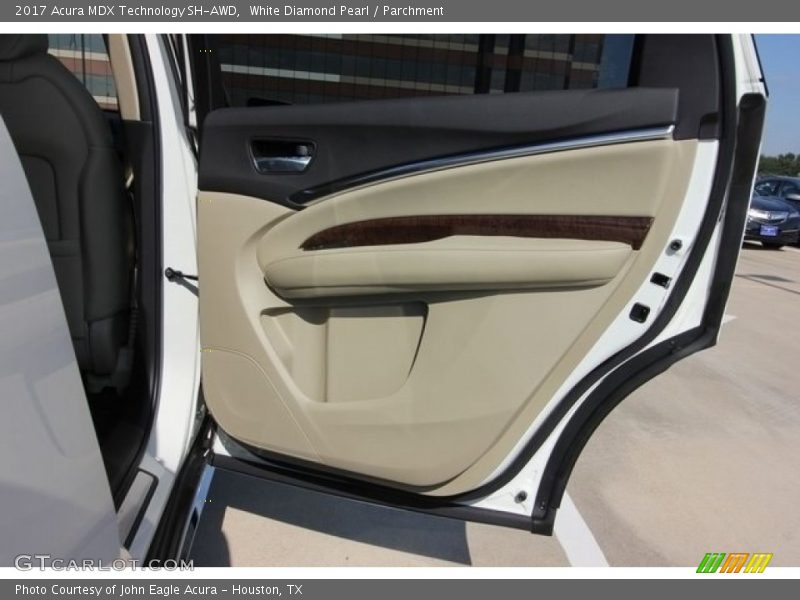 White Diamond Pearl / Parchment 2017 Acura MDX Technology SH-AWD