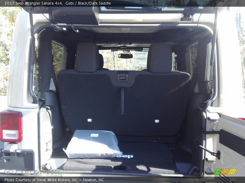  2017 Wrangler Sahara 4x4 Trunk