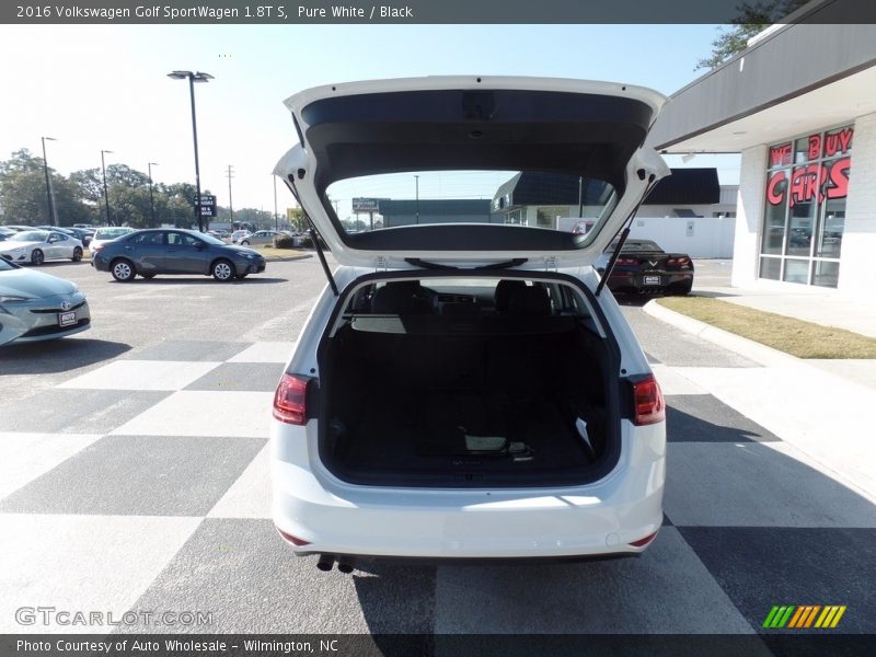 Pure White / Black 2016 Volkswagen Golf SportWagen 1.8T S