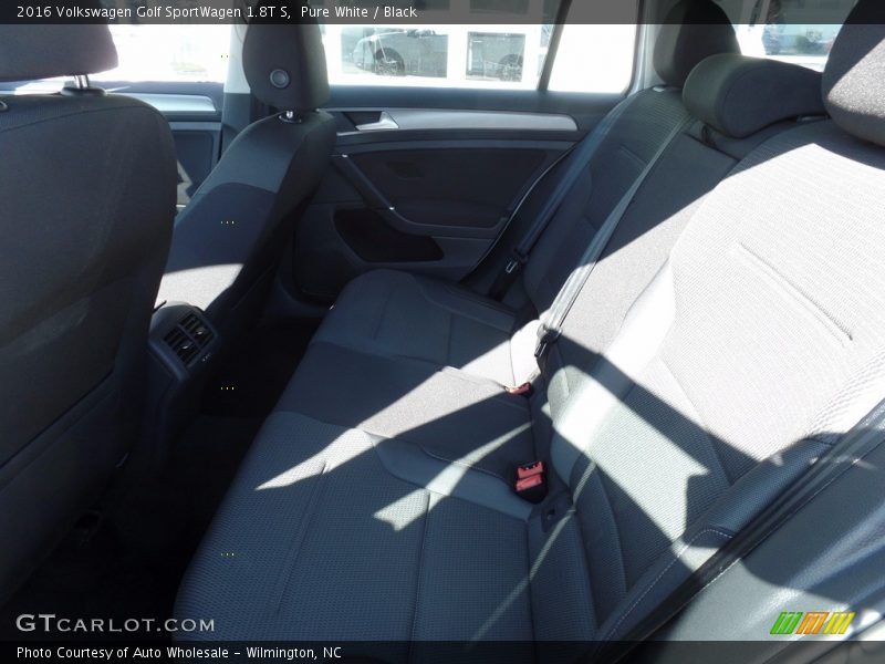 Pure White / Black 2016 Volkswagen Golf SportWagen 1.8T S