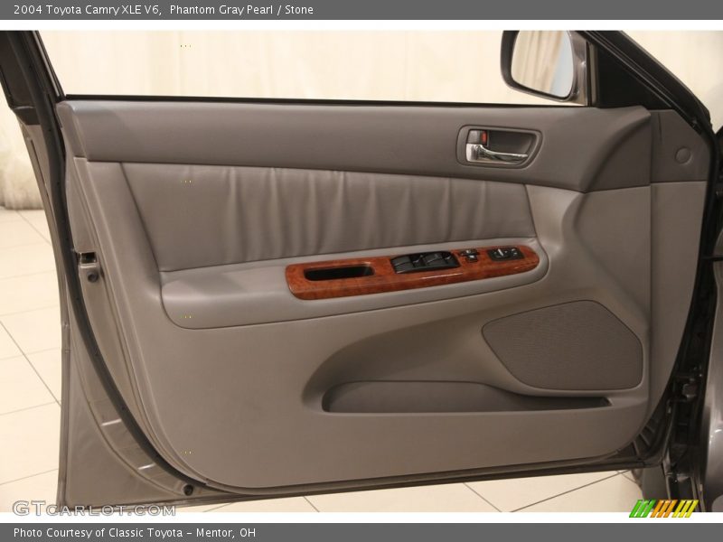 Phantom Gray Pearl / Stone 2004 Toyota Camry XLE V6
