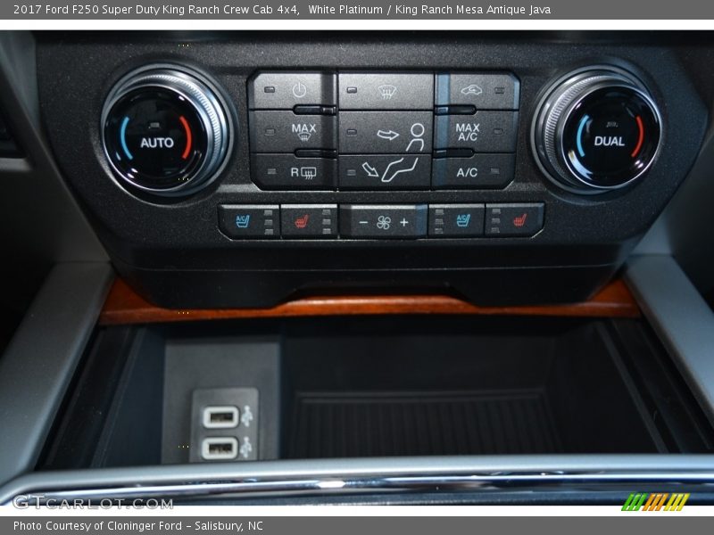 Controls of 2017 F250 Super Duty King Ranch Crew Cab 4x4
