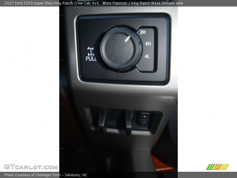 Controls of 2017 F250 Super Duty King Ranch Crew Cab 4x4