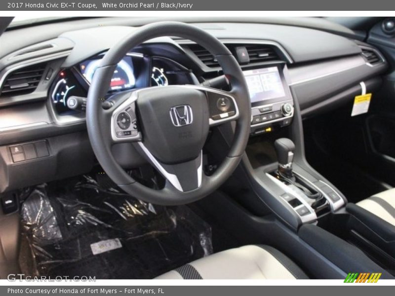  2017 Civic EX-T Coupe Black/Ivory Interior