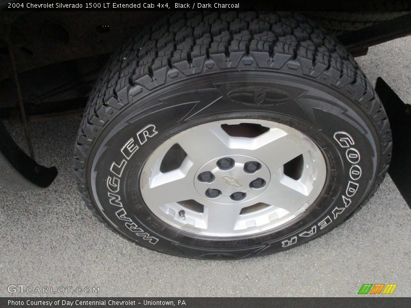 Black / Dark Charcoal 2004 Chevrolet Silverado 1500 LT Extended Cab 4x4