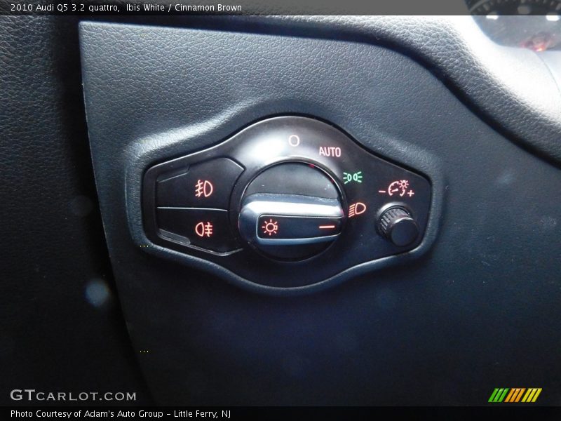 Ibis White / Cinnamon Brown 2010 Audi Q5 3.2 quattro