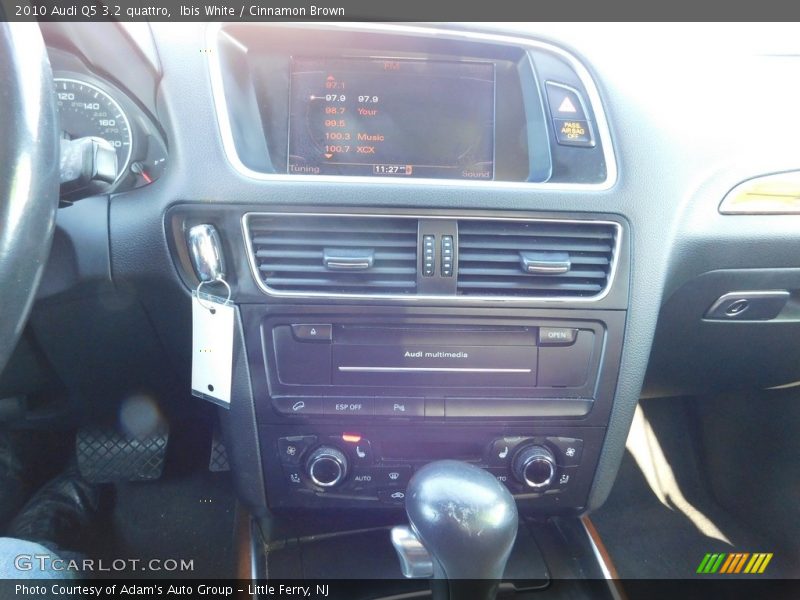 Ibis White / Cinnamon Brown 2010 Audi Q5 3.2 quattro