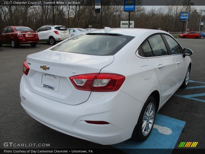 Summit White / Jet Black 2017 Chevrolet Cruze LT