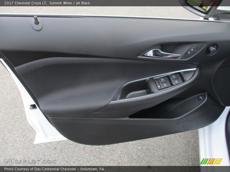 Summit White / Jet Black 2017 Chevrolet Cruze LT