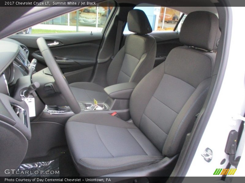 Summit White / Jet Black 2017 Chevrolet Cruze LT