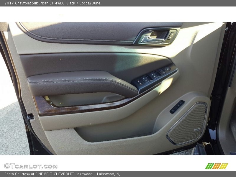 Black / Cocoa/Dune 2017 Chevrolet Suburban LT 4WD