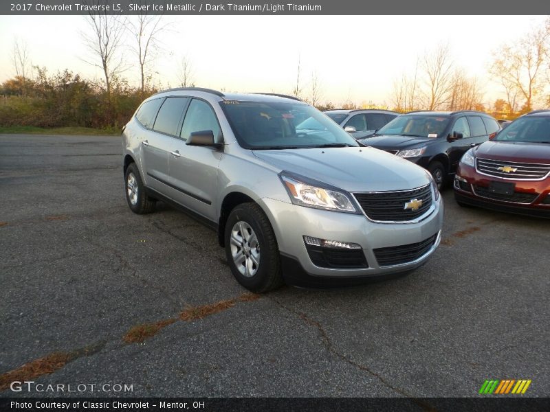Silver Ice Metallic / Dark Titanium/Light Titanium 2017 Chevrolet Traverse LS