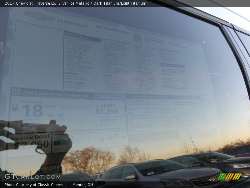 Silver Ice Metallic / Dark Titanium/Light Titanium 2017 Chevrolet Traverse LS