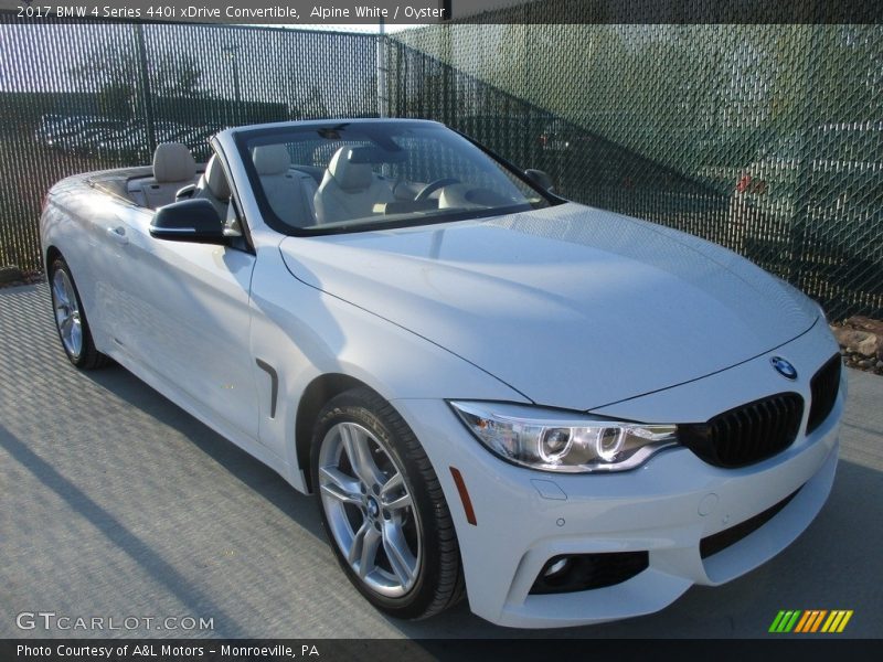Front 3/4 View of 2017 4 Series 440i xDrive Convertible