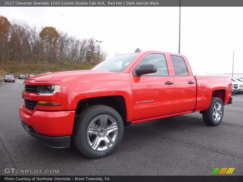 Front 3/4 View of 2017 Silverado 1500 Custom Double Cab 4x4