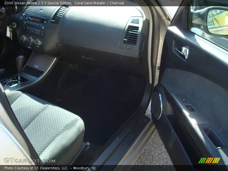 Coral Sand Metallic / Charcoal 2006 Nissan Altima 2.5 S Special Edition