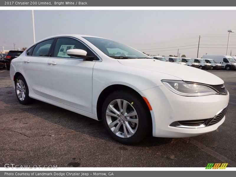 Bright White / Black 2017 Chrysler 200 Limited