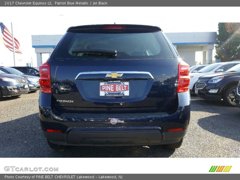 Patriot Blue Metallic / Jet Black 2017 Chevrolet Equinox LS