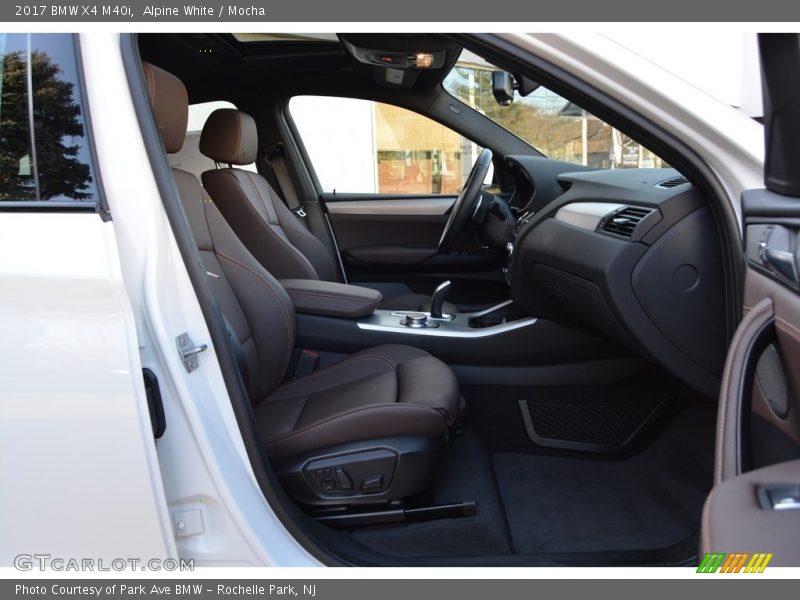 Alpine White / Mocha 2017 BMW X4 M40i