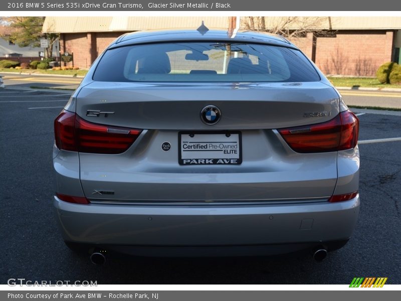 Glacier Silver Metallic / Black 2016 BMW 5 Series 535i xDrive Gran Turismo