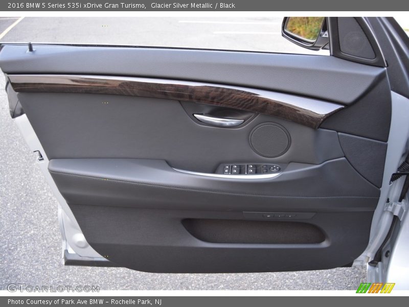 Glacier Silver Metallic / Black 2016 BMW 5 Series 535i xDrive Gran Turismo
