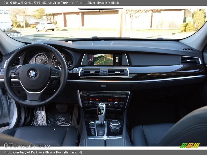 Glacier Silver Metallic / Black 2016 BMW 5 Series 535i xDrive Gran Turismo