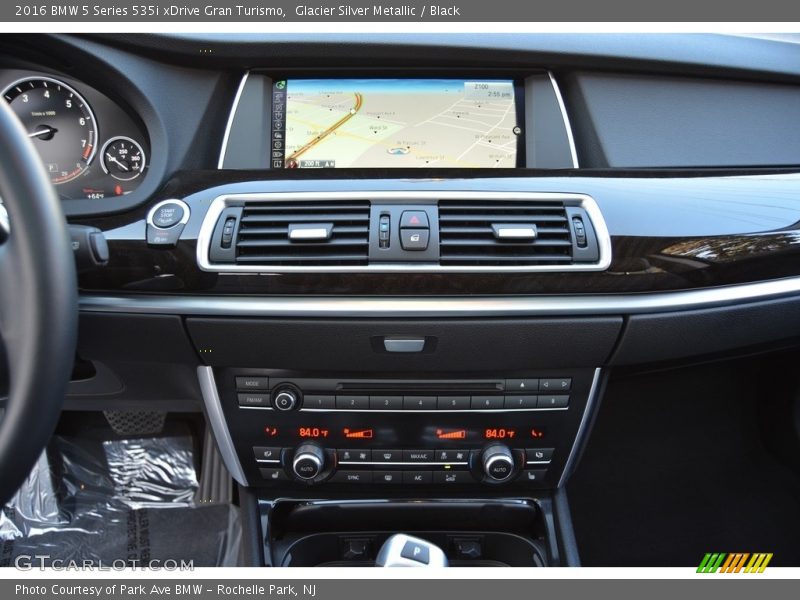 Glacier Silver Metallic / Black 2016 BMW 5 Series 535i xDrive Gran Turismo