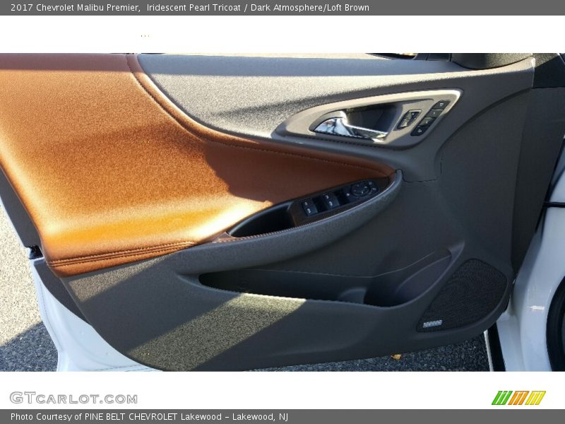 Iridescent Pearl Tricoat / Dark Atmosphere/Loft Brown 2017 Chevrolet Malibu Premier