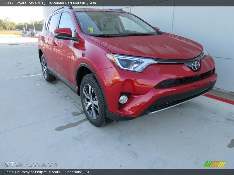 Front 3/4 View of 2017 RAV4 XLE