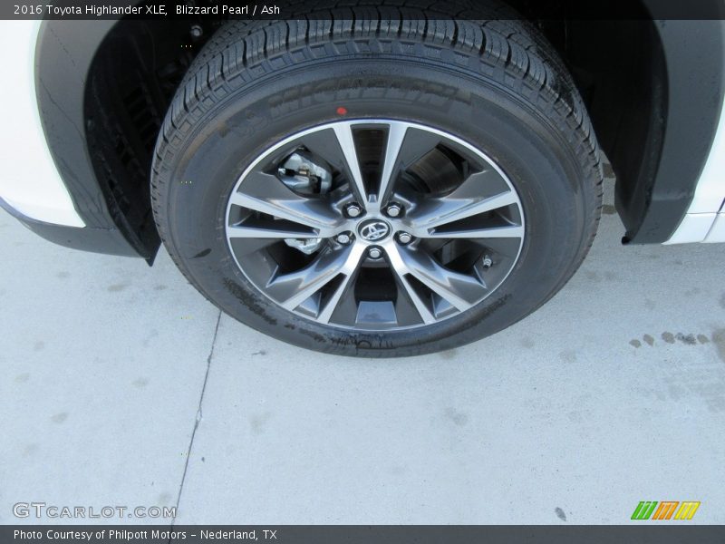 Blizzard Pearl / Ash 2016 Toyota Highlander XLE