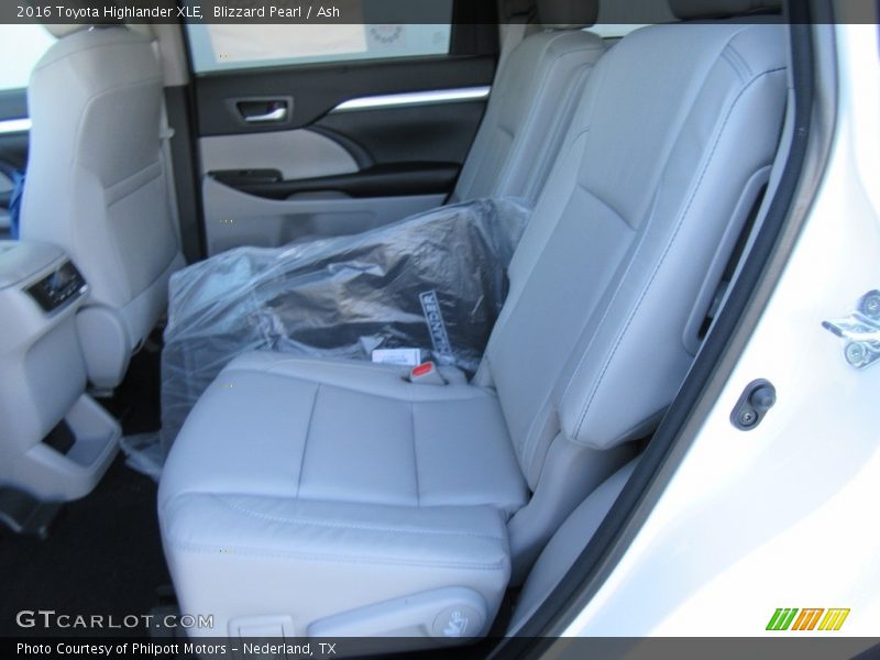 Blizzard Pearl / Ash 2016 Toyota Highlander XLE