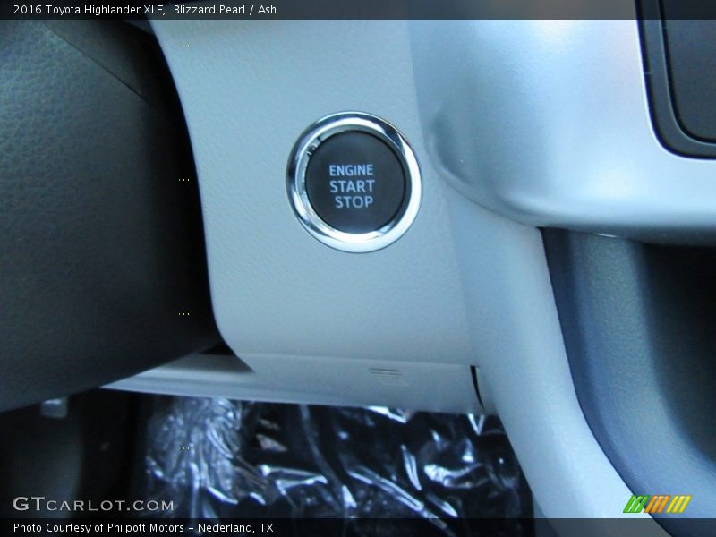 Blizzard Pearl / Ash 2016 Toyota Highlander XLE