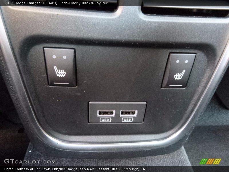 Controls of 2017 Charger SXT AWD
