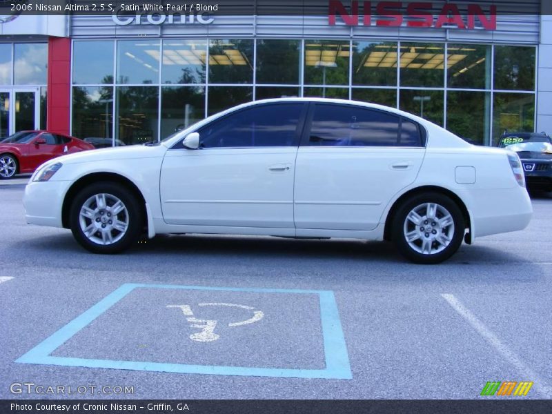 Satin White Pearl / Blond 2006 Nissan Altima 2.5 S