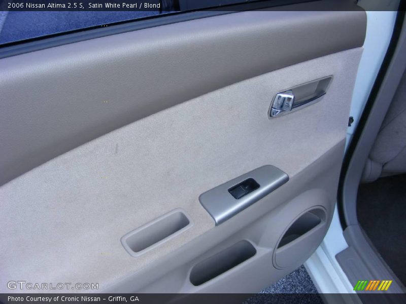 Satin White Pearl / Blond 2006 Nissan Altima 2.5 S