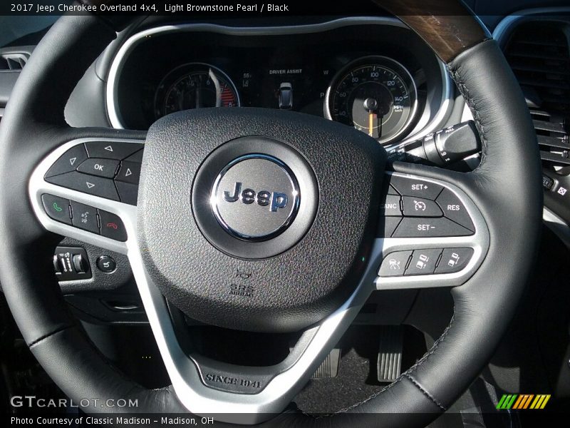 Light Brownstone Pearl / Black 2017 Jeep Cherokee Overland 4x4