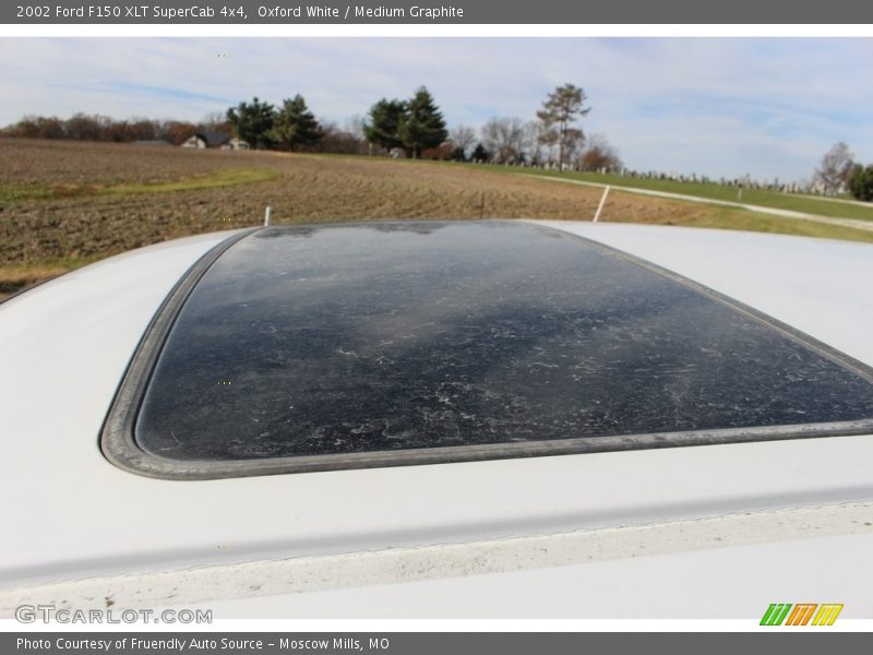 Oxford White / Medium Graphite 2002 Ford F150 XLT SuperCab 4x4
