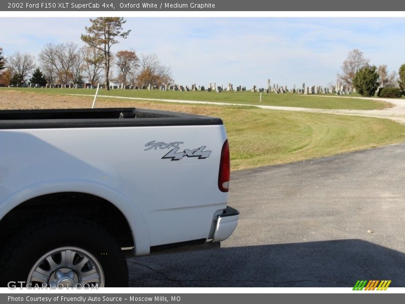 Oxford White / Medium Graphite 2002 Ford F150 XLT SuperCab 4x4