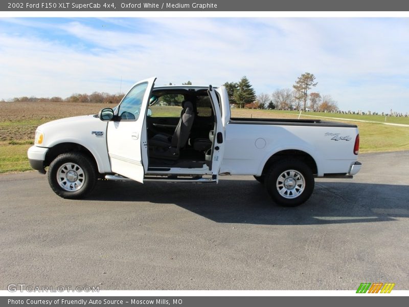 Oxford White / Medium Graphite 2002 Ford F150 XLT SuperCab 4x4