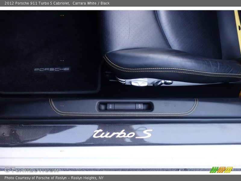  2012 911 Turbo S Cabriolet Logo