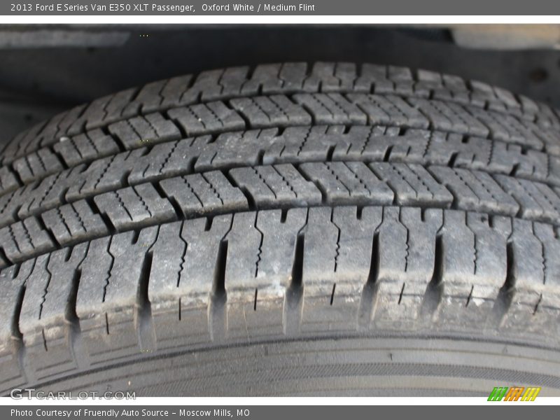 Oxford White / Medium Flint 2013 Ford E Series Van E350 XLT Passenger