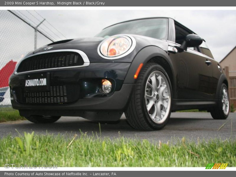 Midnight Black / Black/Grey 2009 Mini Cooper S Hardtop