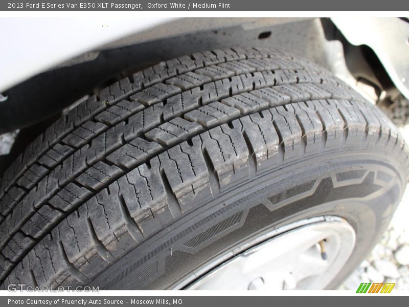 Oxford White / Medium Flint 2013 Ford E Series Van E350 XLT Passenger
